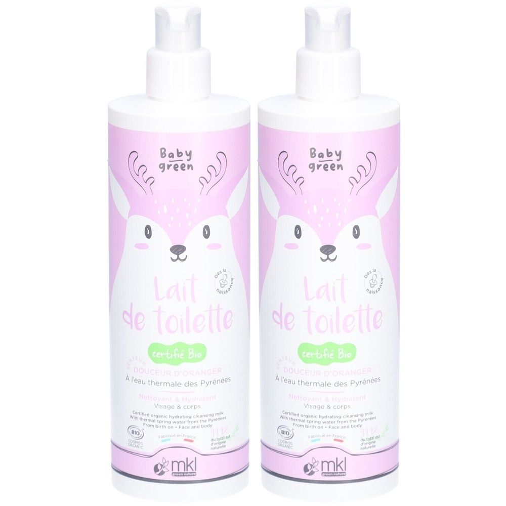 Deux flacons de Lait de Toilette Baby Green. Étiquette rose avec illustration de cerf. Texte : Lait de toilette, certifié bio, mkl.
