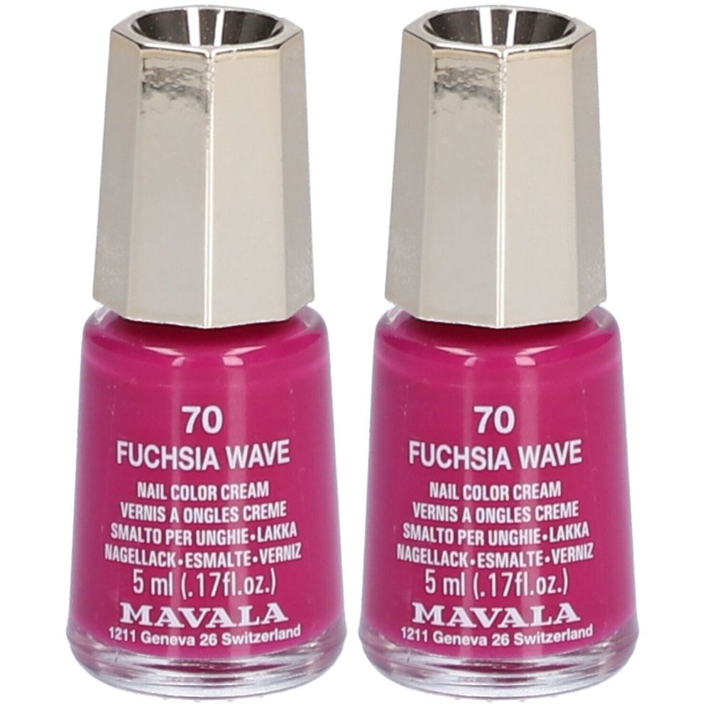 Deux flacons de vernis à ongles fuchsia. Inscription : 70 Fuchsia Wave, Nail Color Cream, 5 ml, marque Mavala. Bouchon argenté.