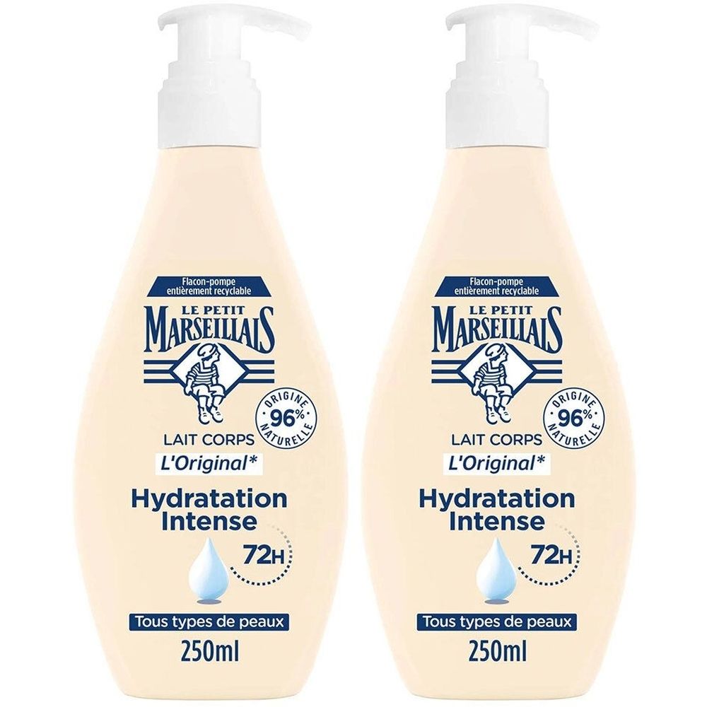 Deux flacons de lait corporel avec pompe. Inscription: LE PETIT MARSEILLAIS, Lait Corps L'Original, Hydratation Intense.