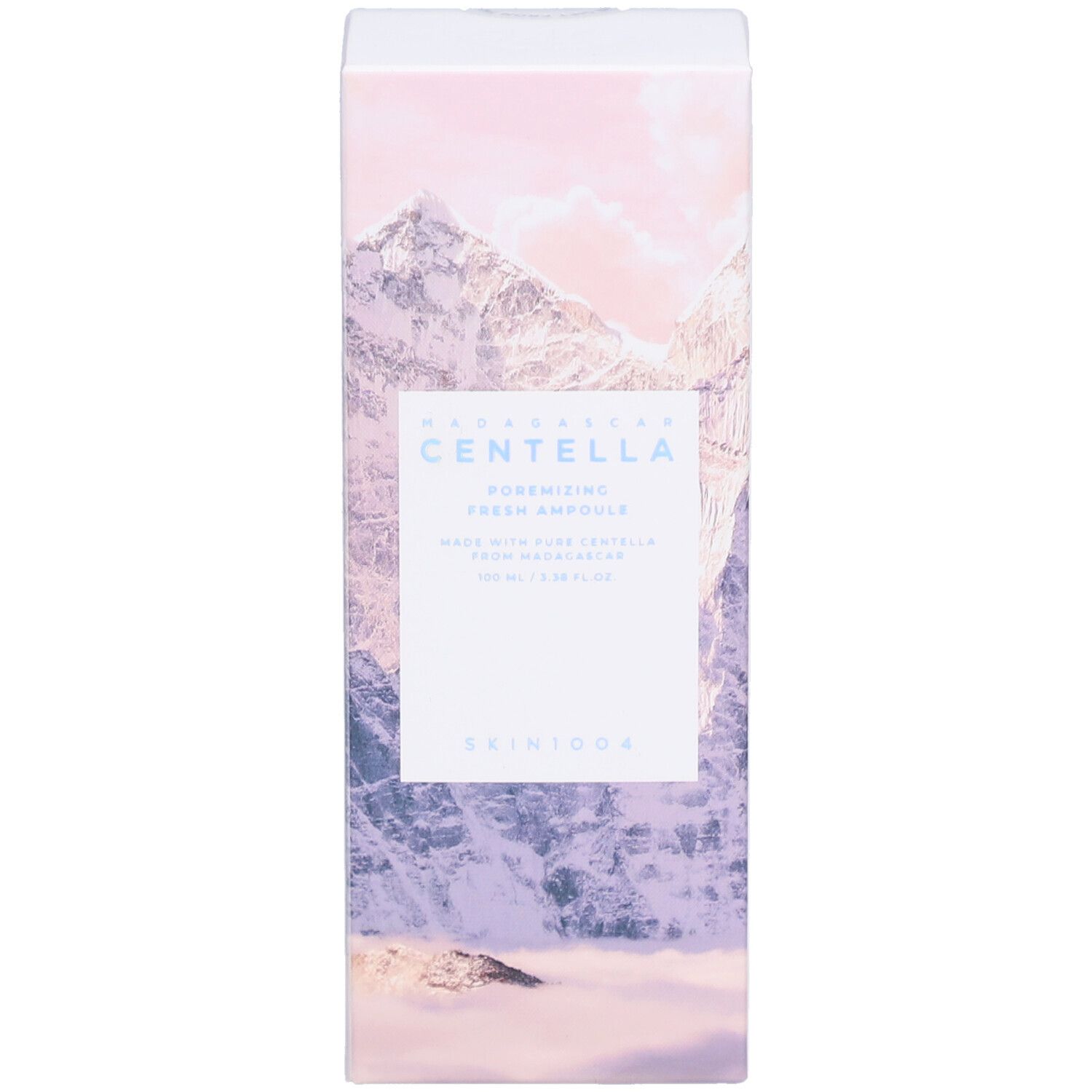 Verpakking met productinfo en berglandschap. Tekst: Centella, Poremizing Fresh Ampoule, SKIN1004.