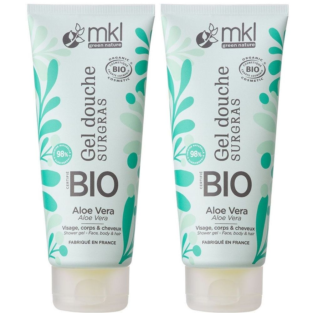 Twee tubes douchegel met Aloe Vera. Witte tubes met groene versieringen en tekst. BIO-certificering.