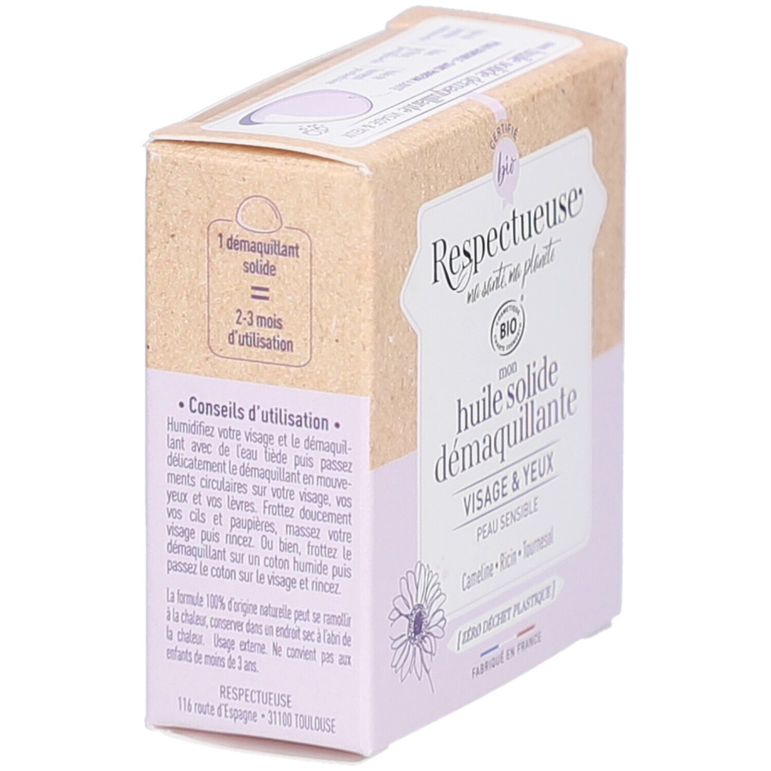 Kartonnen verpakking, zijaanzicht. Opschrift: "Respectueuse", "Huile solide démaquillante", "Visage & Yeeux". Gebruiksaanwijzing en houdbaarheid.