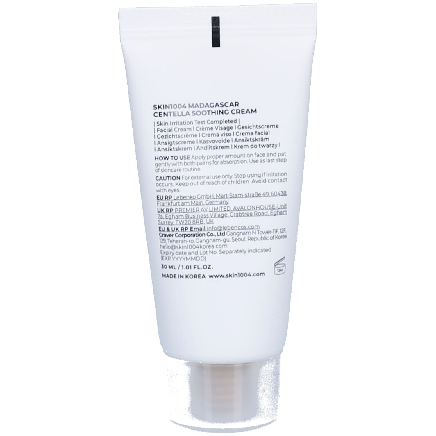 Achterkant van de witte tube. Tekst: SKIN1004 MADAGASCAR CENTELLA SOOTHING CREAM. Ingrediënten, gebruiksaanwijzing, fabrikant.