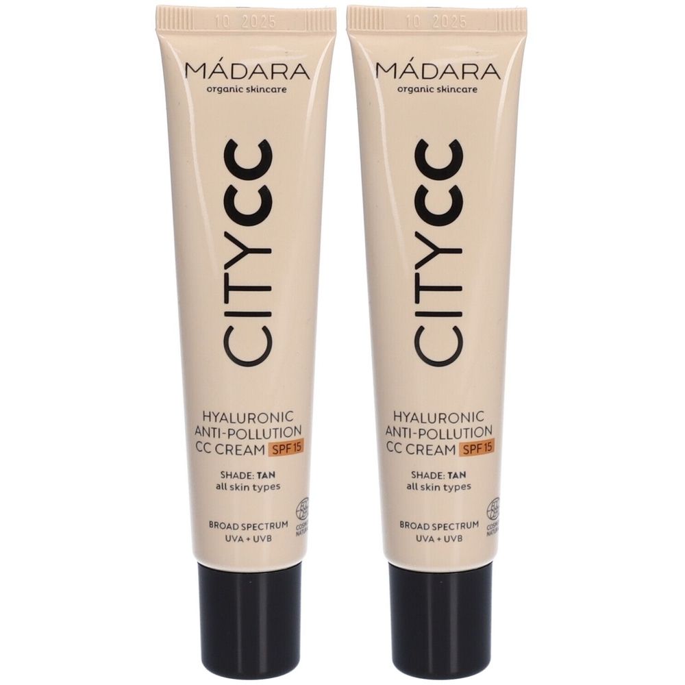Deux tubes de crème CC. Tubes beiges avec impression noire. Texte : Mádara, CITY CC, Hyaluronique, Anti-pollution, SPF 15, Shade Tan.