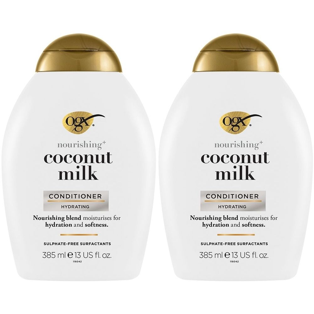 Deux flacons blancs avec bouchons dorés. Inscription: OGX, Coconut Milk, Conditioner. Texte: Nourishing blend moisturises for hydration and softness.
