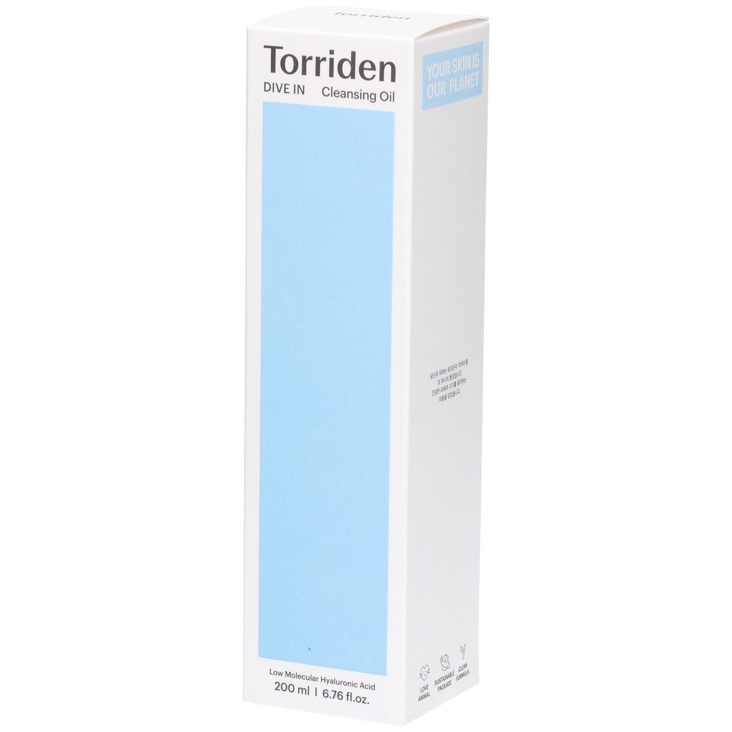 Witte verpakking voor Torriden DIVE IN Cleansing Oil met lichtblauw vlak en tekst.