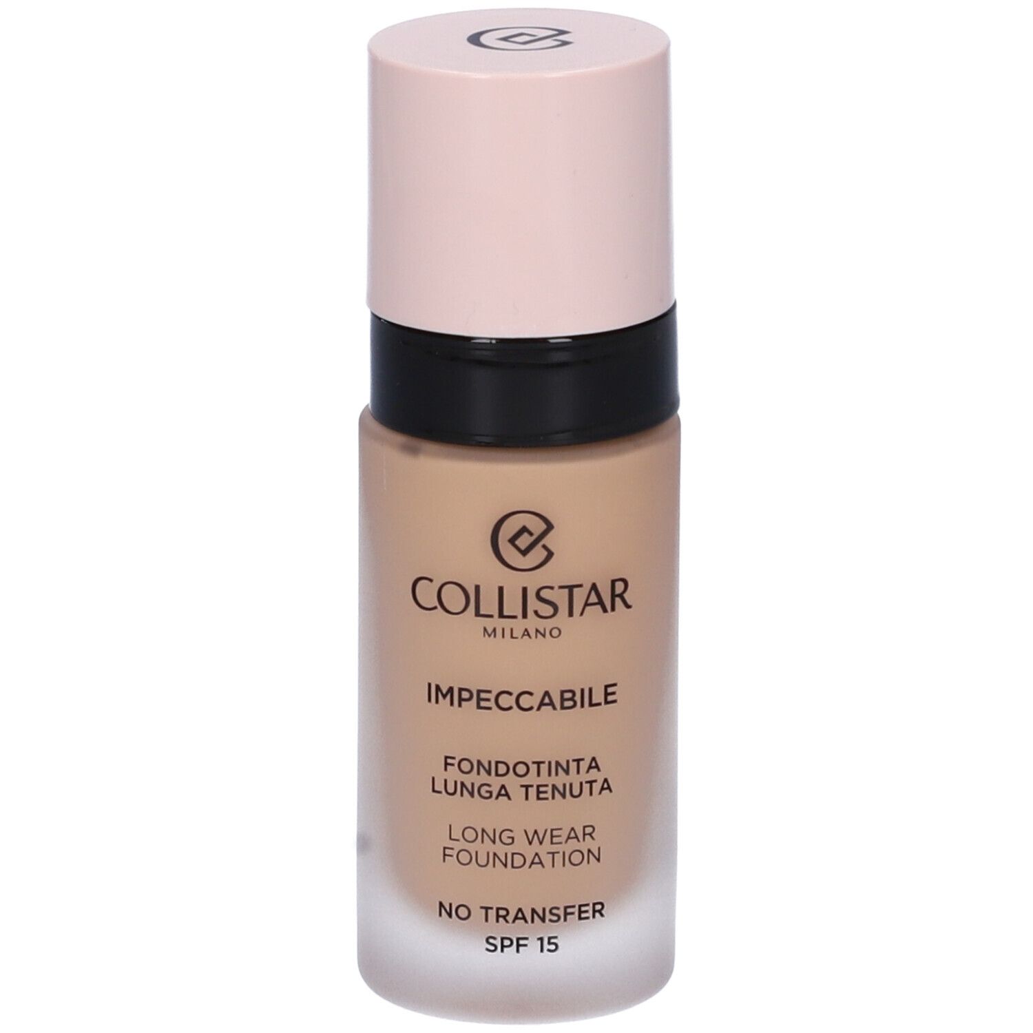 Flacon de fond de teint beige avec bouchon rose. Inscriptions : COLLISTAR MILANO, IMPECCABILE, FONDOTINTA LUNGA TENUTA, LONG WEAR FOUNDATION, NO TRANSFER, SPF 15.
