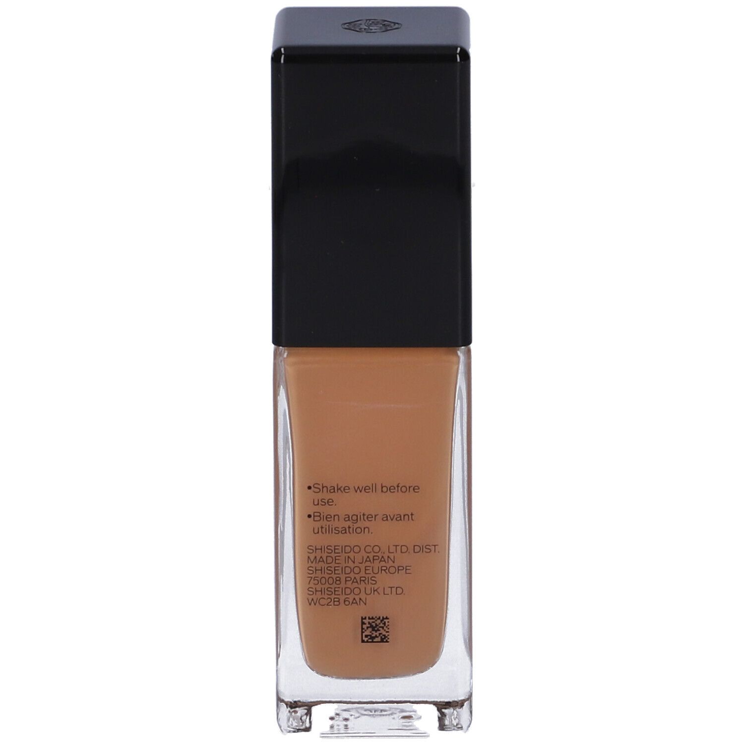 Dos du flacon SHISEIDO Synchro Skin Radiant Lifting Fond de Teint Liquide. Texte: 'Shake well before use'.