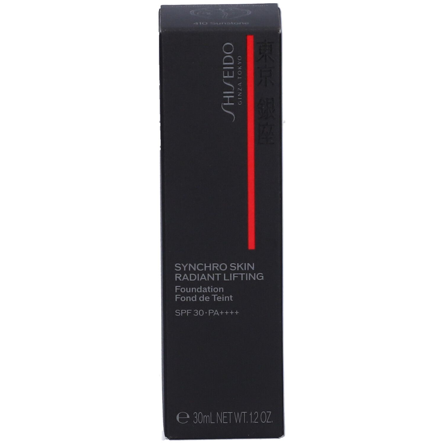 Emballage de SHISEIDO Synchro Skin Radiant Lifting Fond de Teint Liquide. Boîte noire avec bande rouge et nom du produit.