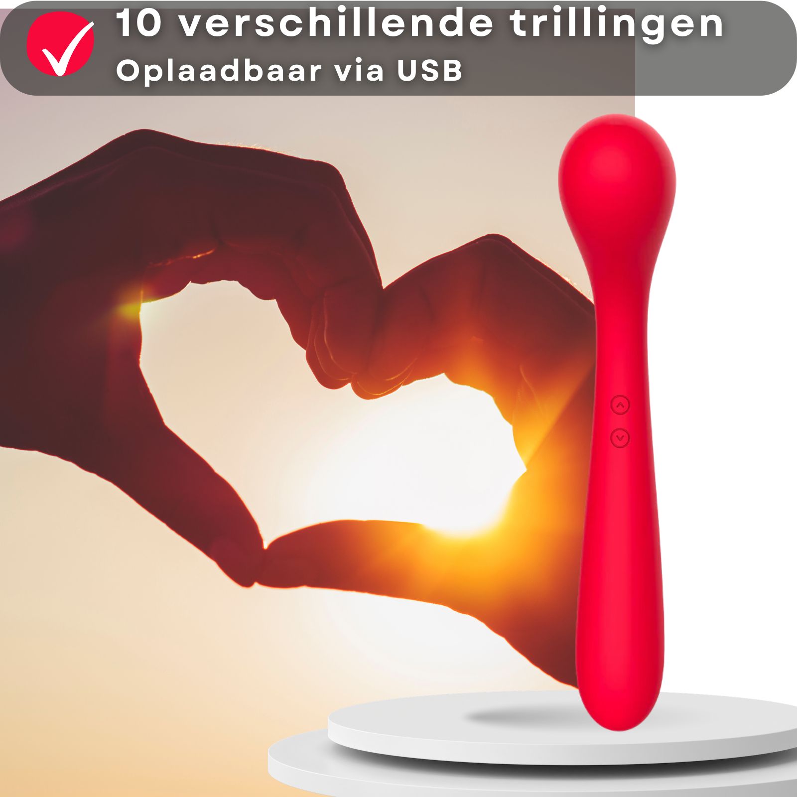 Rode vibrator en handen. Tekst: 10 vibraties, USB oplaadbaar. Handen vormen hart.