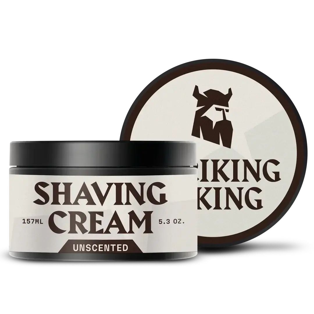 Scheercrème pot met zwarte deksel. Opschrift: SHAVING CREAM, UNSCENTED. Daarnaast een ronde deksel met logo en opschrift VIKING KING.