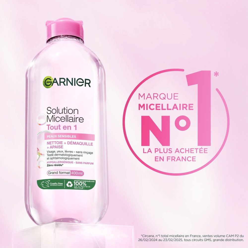 Flacon Garnier Solution Micellaire, Tout en 1, pour peaux sensibles. N°1 en France. Emballage vert avec logo recyclage.
