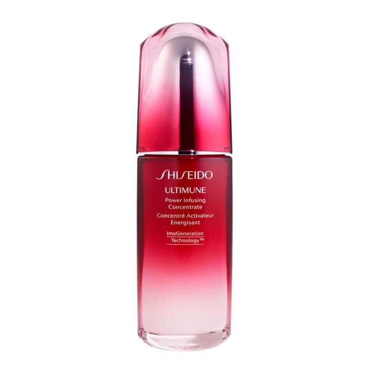 Flacon rouge et transparent. Inscription SHISEIDO ULTIMUNE Power Infusing Concentrate. Dégradé de rouge à transparent.