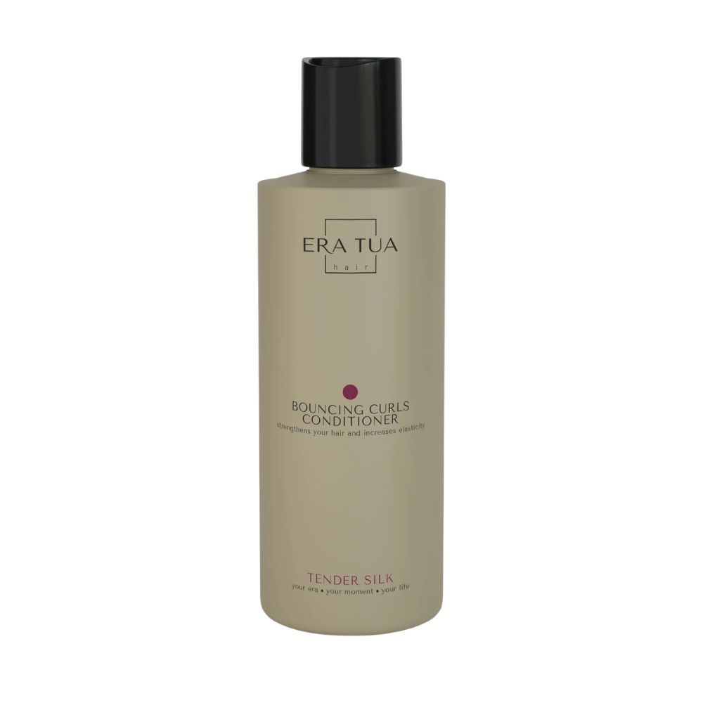 Flacon de revitalisant. Texte: Era Tua, Bouncing Curls Conditioner, Tender Silk. Bouchon noir.