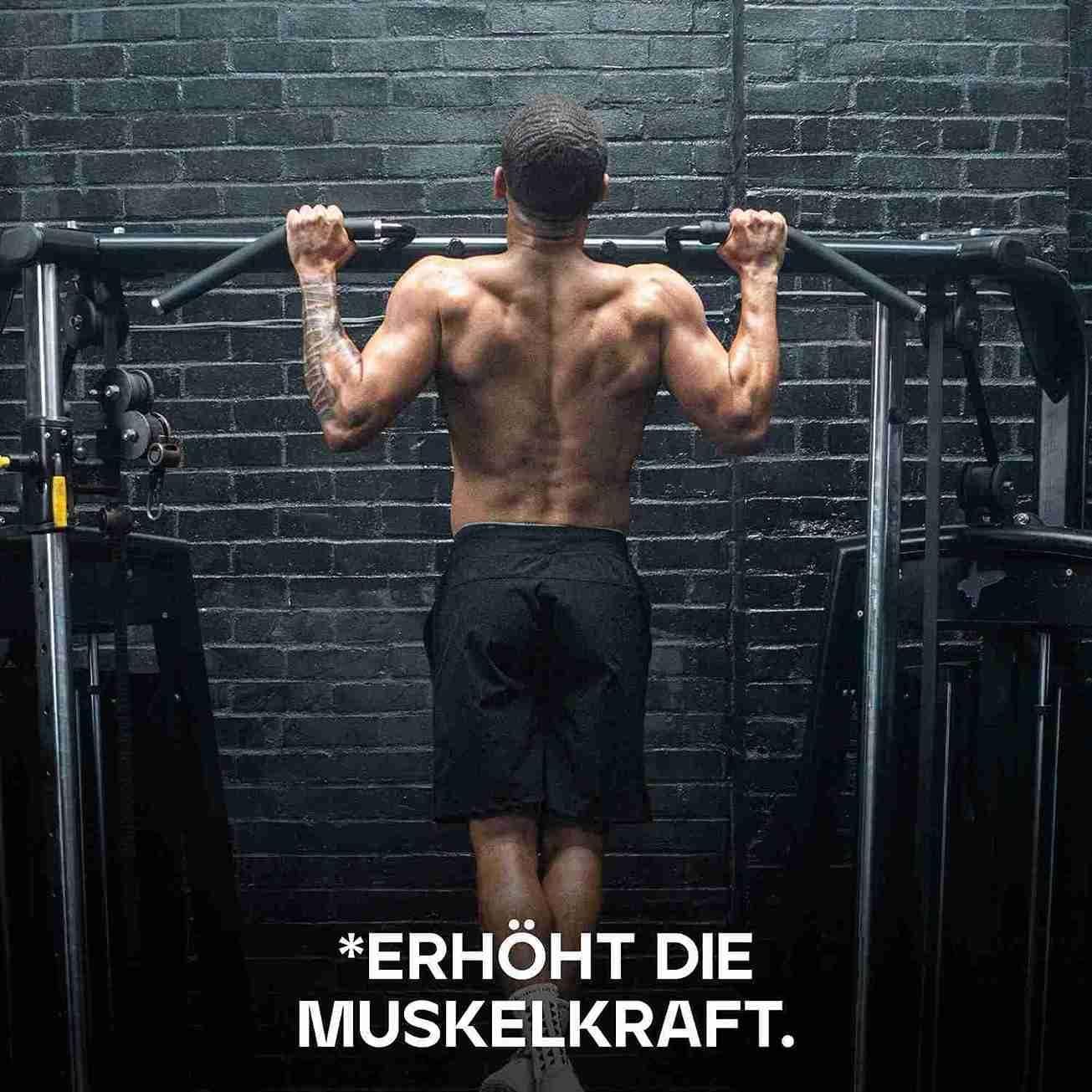 Homme s'entraînant sur une barre de traction. Texte : *AUGMENTE LA FORCE MUSCULAIRE.