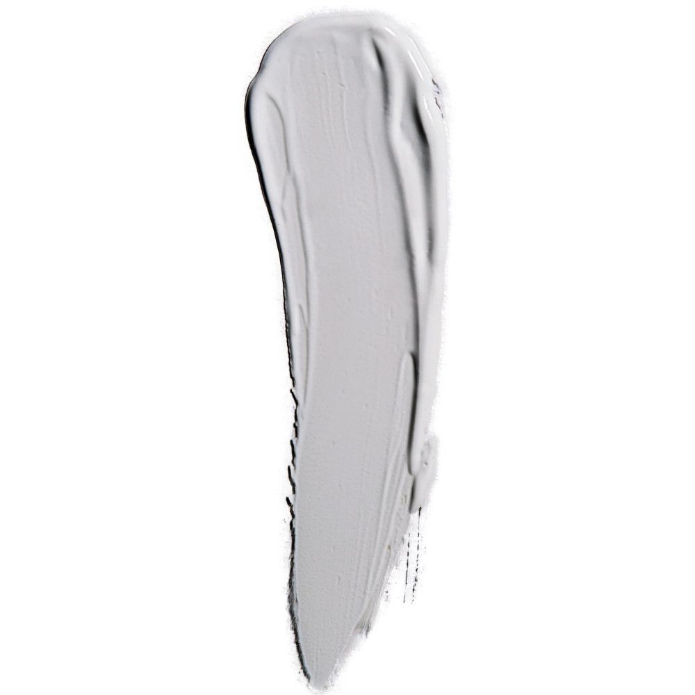 Étalement de gloss mat clair sur fond blanc. Texture visible.