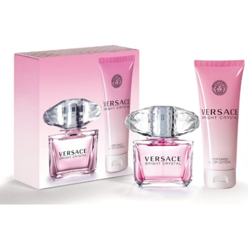 Coffret Versace Bright Crystal Parfum et lotion pour le corps. Emballage rose avec inscription dorée.