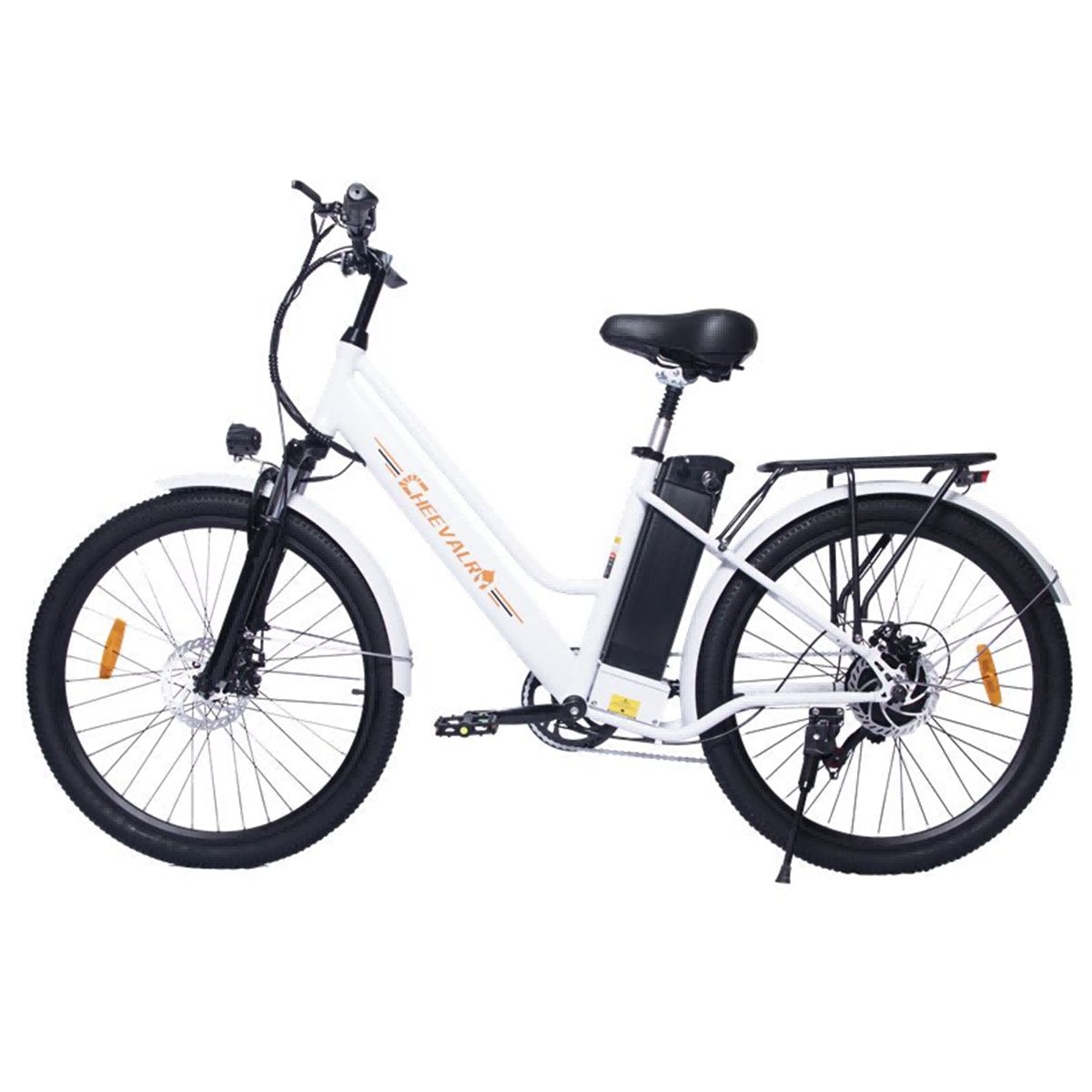 Vélo électrique blanc avec pneus noirs, porte-bagages et marque Cheevalry.