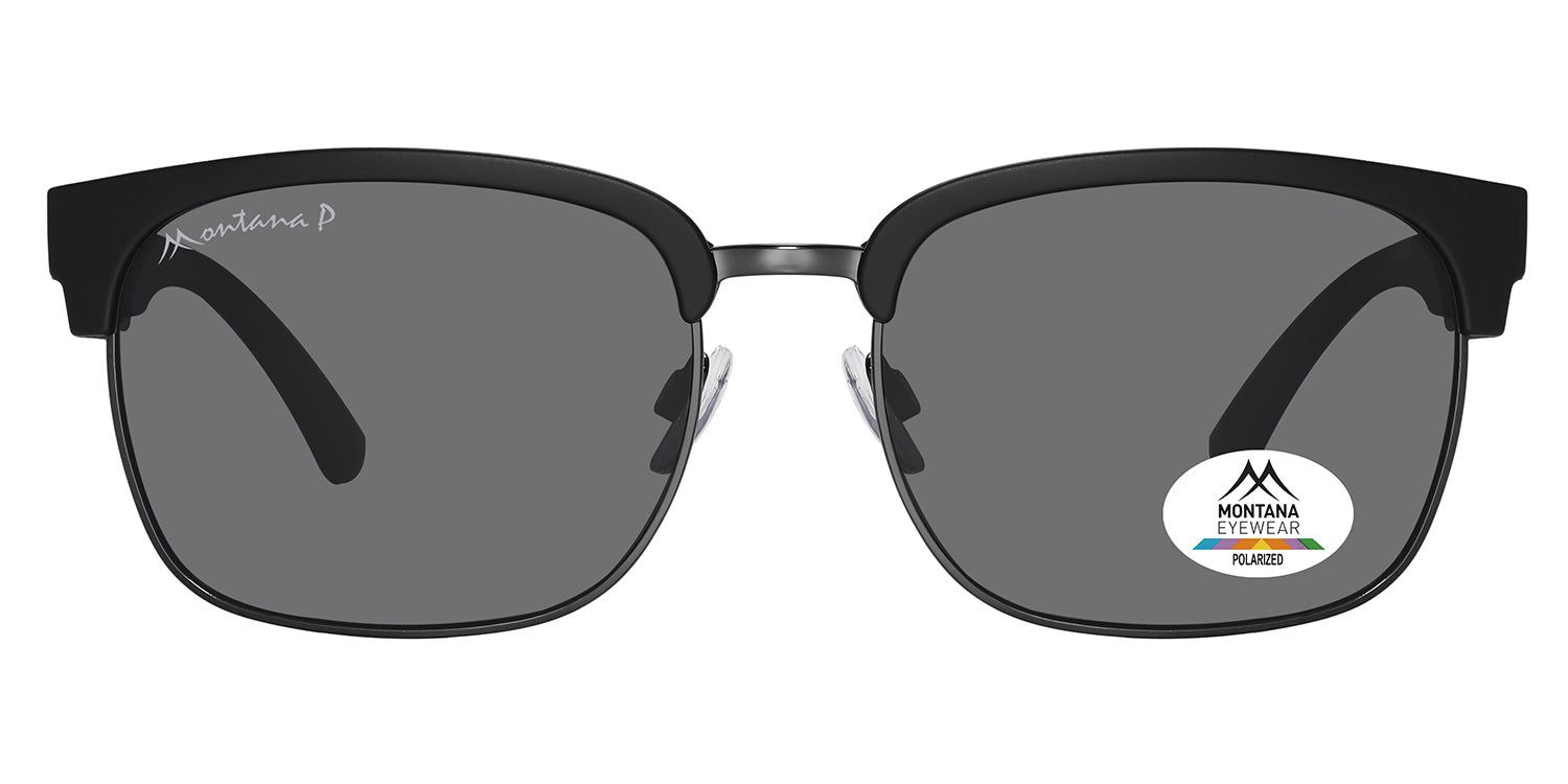 Lunettes de soleil noires avec verres gris. Logo Montana Eyewear sur la lentille et la branche. Forme arrondie, monture métallique.