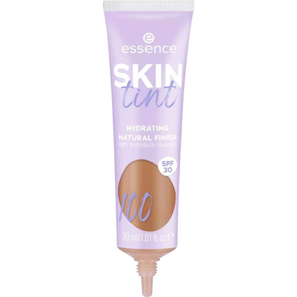Tube Essence Skin Tint Foundation. Tube lilas clair avec nom du produit et teinte. Teinte 100. Avec SPF 30.