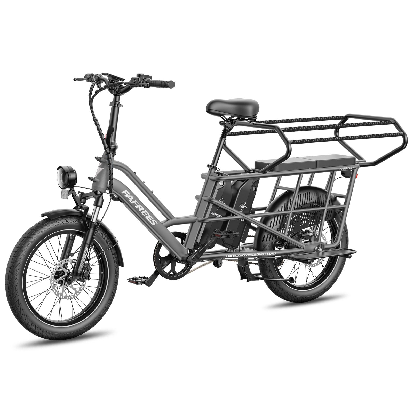 Vélo cargo électrique gris avec double batterie, grand porte-bagages et phare, vue latérale.