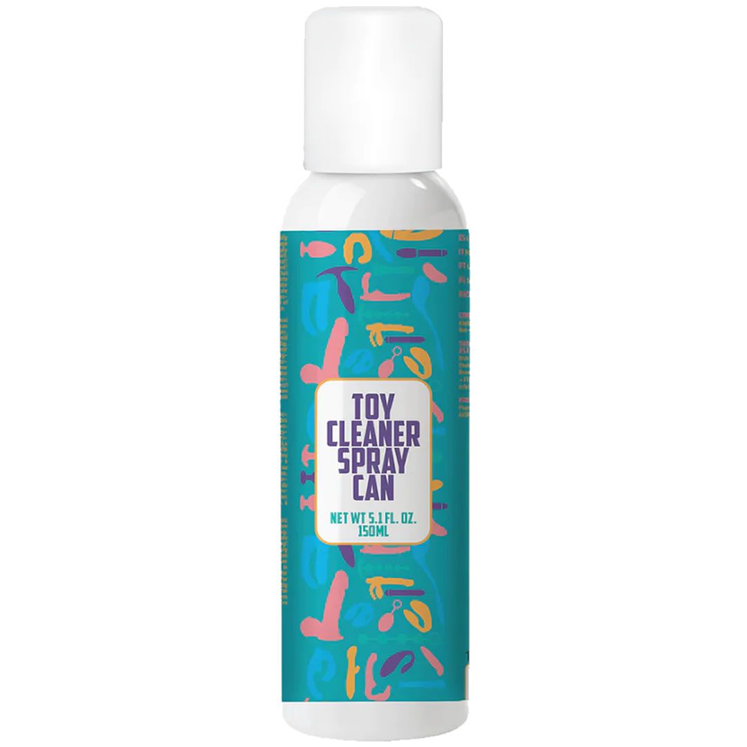 Bombe de nettoyant pour jouets avec bouchon blanc. Texte "TOY CLEANER SPRAY CAN". Fond turquoise avec motifs colorés. Contenu net 150ml.