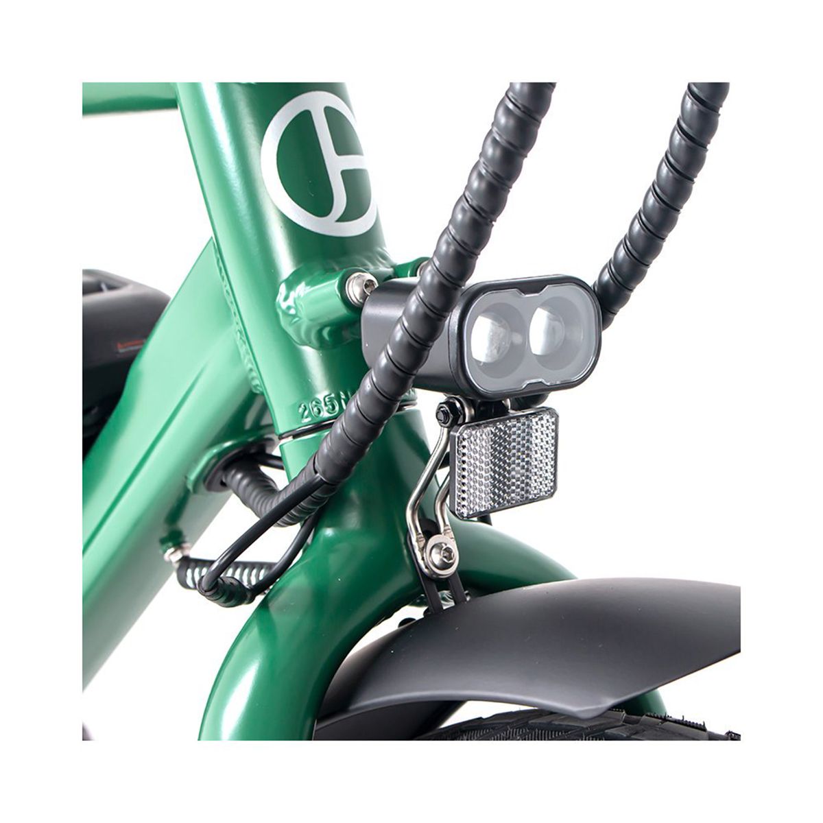 Groen fietsframe met koplamp en reflector. Dubbele LED-koplamp.