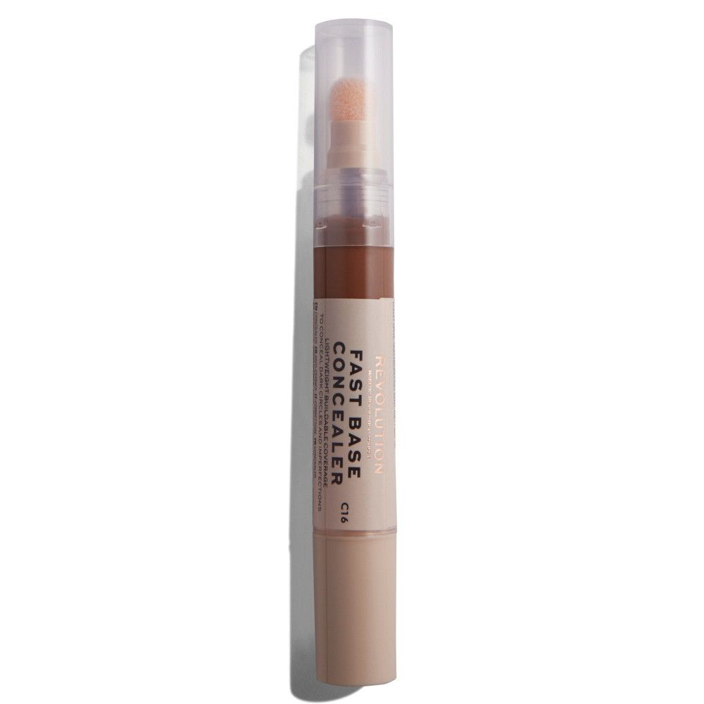 Concealer-stift met sponsapplicator. Tint C16. Opschrift: Fast Base Concealer. Merk: Revolution.