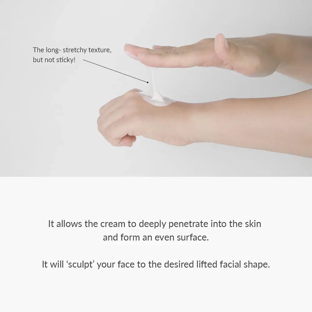 Main avec crème. Texte: Texture extensible, mais non collante. Permet une pénétration profonde et une surface lisse.