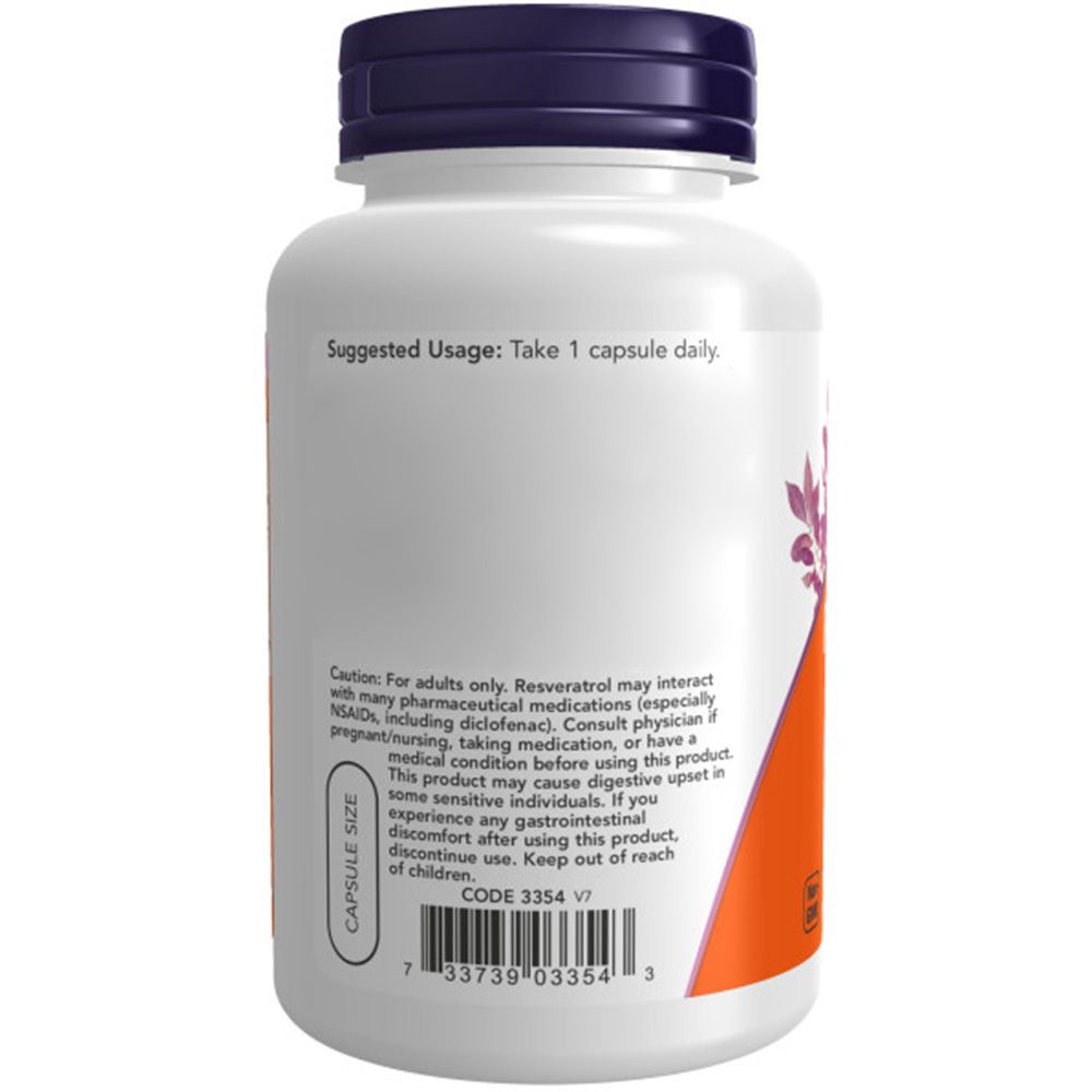 Witte fles met paarse dop. Opschrift: Now Foods, Natural Resveratrol, 200mg. Achterkant met informatie en waarschuwingen.