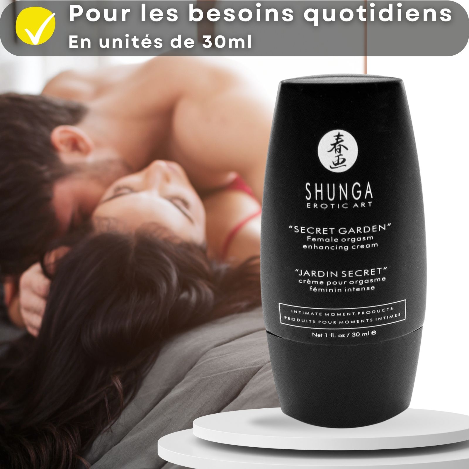 Flacon et texte du produit. Texte en français. Nom du produit : Shunga. Couple en arrière-plan.