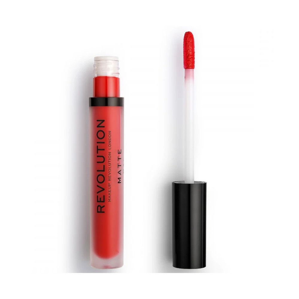 Flacon de gloss rouge avec bouchon noir et applicateur. Inscription: REVOLUTION MATTE. Applicateur à pointe rouge.