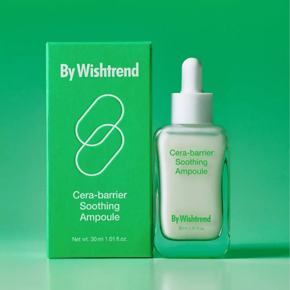 Groene verpakking en fles. Tekst: By Wishtrend, Cera-barrier Soothing Ampoule. Fles met pipet.