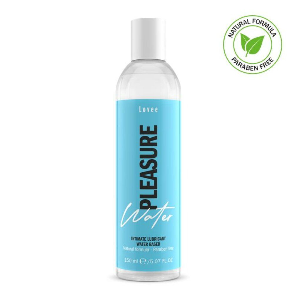 Transparante fles met blauw etiket. Opschrift "PLEASURE Water". "Intimate Lubricant". "Natural Formula". Parabenenvrij.