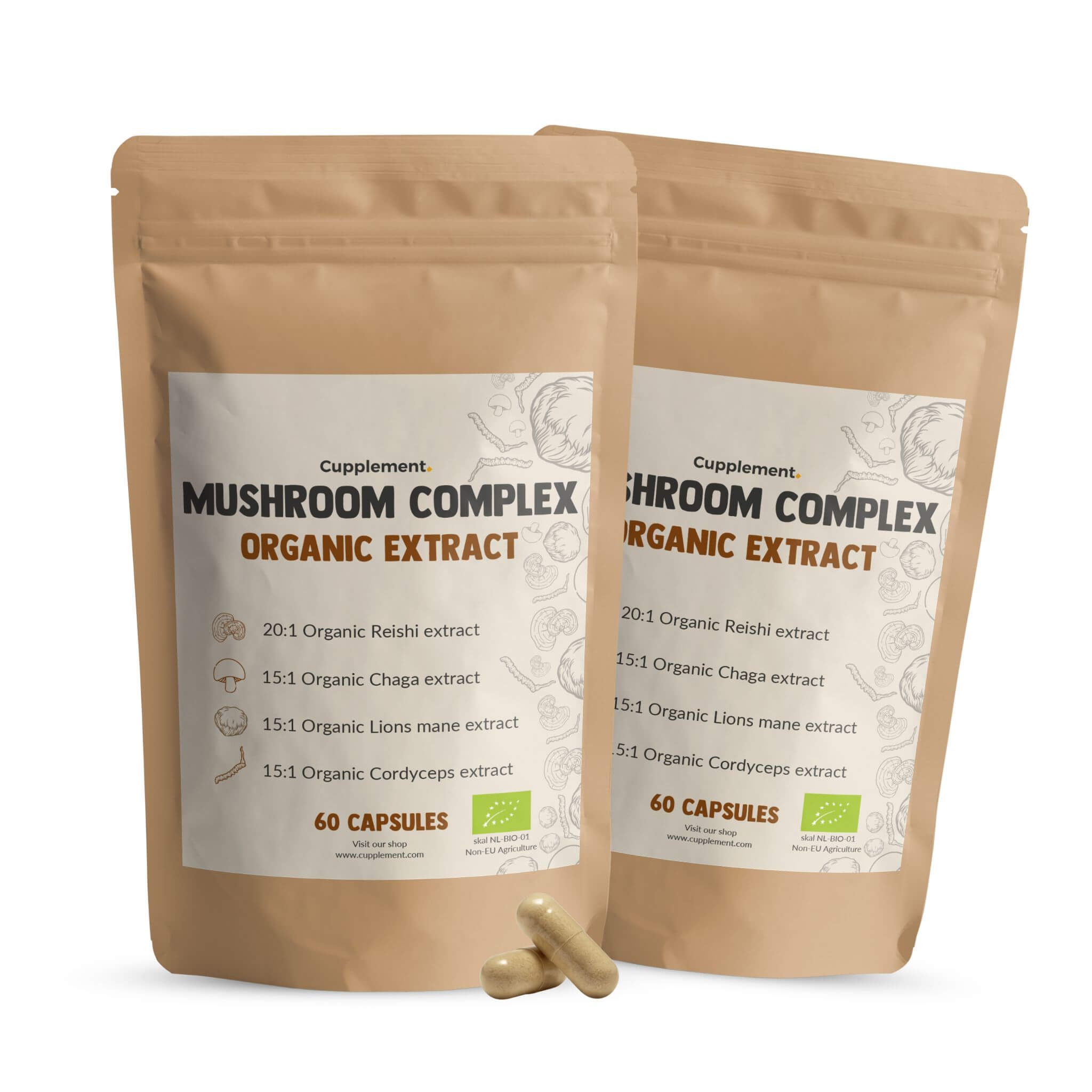 Deux sachets Cupplement Pilz Complex. Emballage en papier brun avec impression. 60 gélules. Avec label bio.