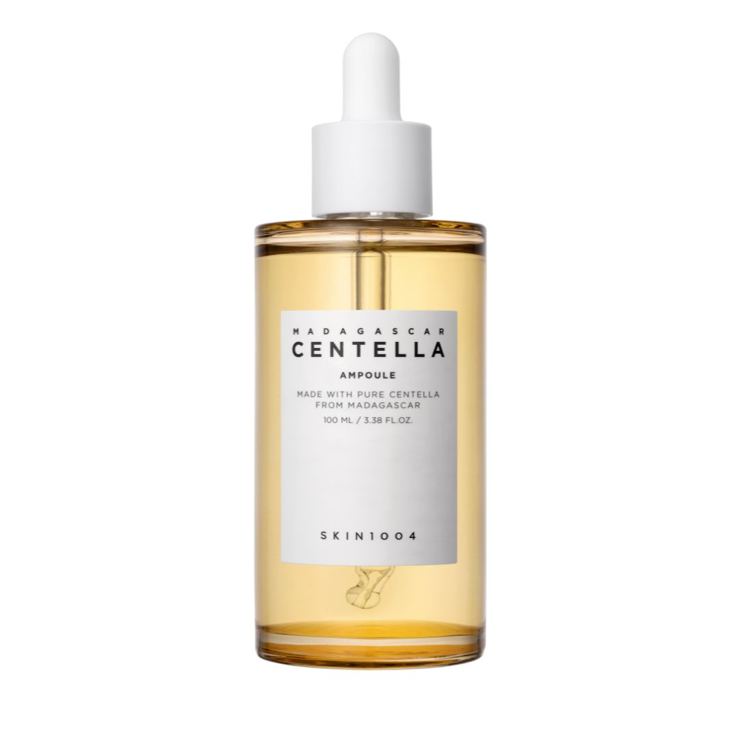 Flesje SKIN1004 MADAGASCAR CENTELLA AMPOULE met pipet. Op witte achtergrond.