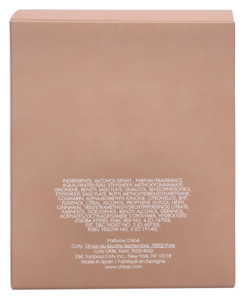 Dos de l'emballage. Texte avec ingrédients, informations du fabricant et adresse du site web.