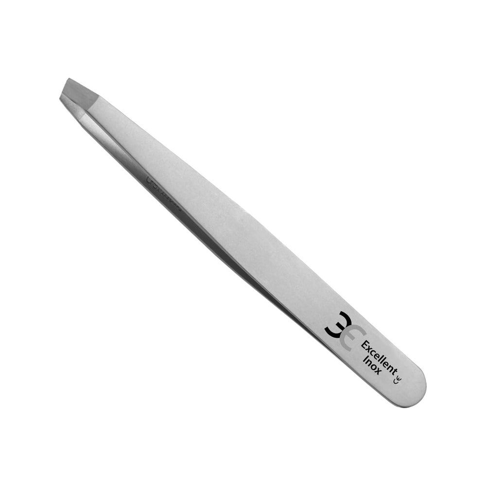 Rechte pincet van roestvrij staal. Schuin afgesneden punt. Opschrift: Excellent Inox, CE-markering.