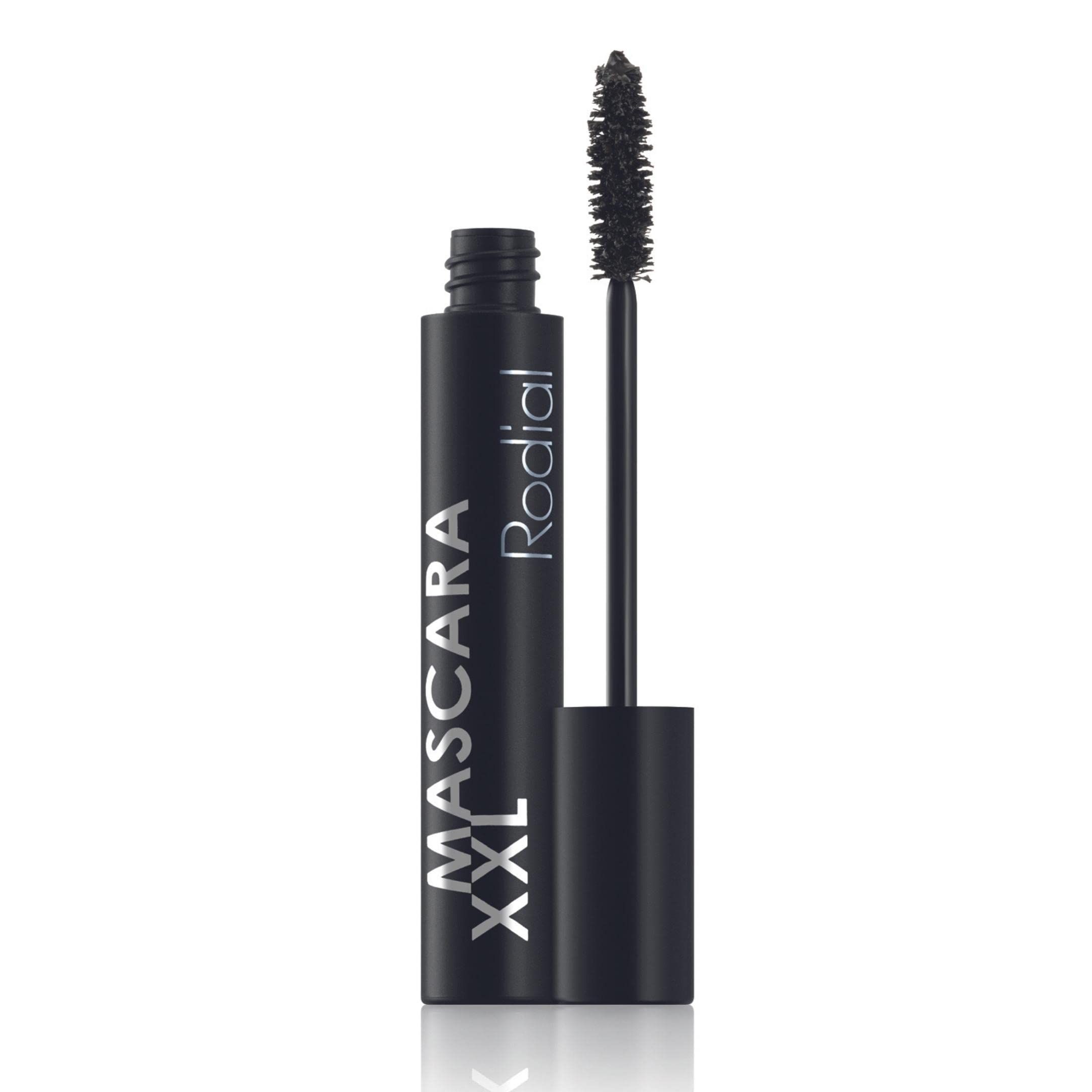 Mascara Rodial Glamolash XXL Noir : Mascara noir avec son capuchon ouvert et sa brosse enduite de mascara noir.