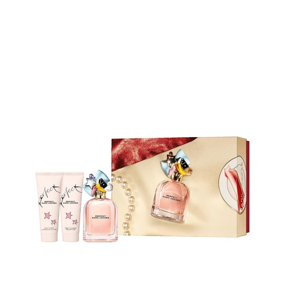 Geschenkset met twee handcrèmes, een parfumfles en een doos. Opschrift: Perfect Marc Jacobs.