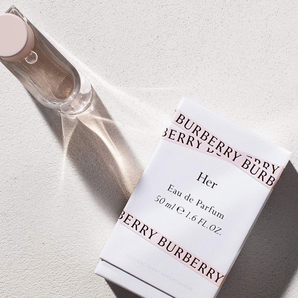 Burberry Her Eau de Parfum flacon.