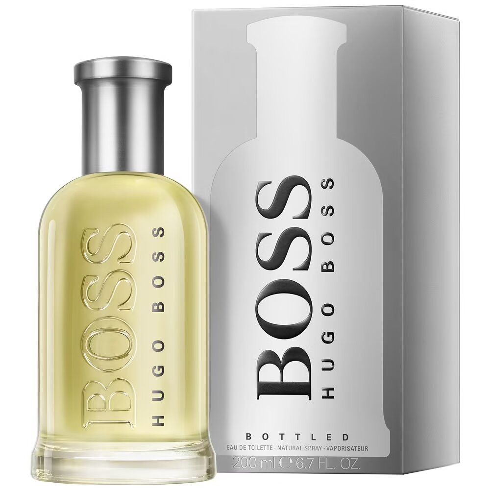 HUGO BOSS Bottled Eau de Toilette flacon naast de verpakking.