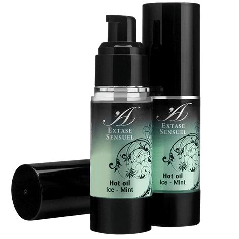 Twee flacons met pompdos en een liggende flacon met dop. Opschrift "Extase Sensuel Hot oil Ice-Mint".