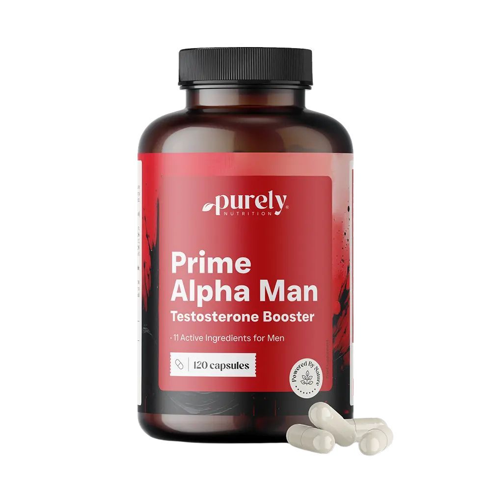 Bruine fles met zwarte dop. Opschrift: Prime Alpha Man, Testosteron Booster. 120 capsules. Witte capsules ernaast.