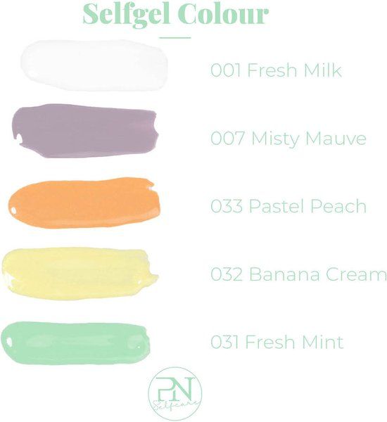 Palette de couleurs avec vernis à ongles. Misty Mauve est l'une des couleurs.