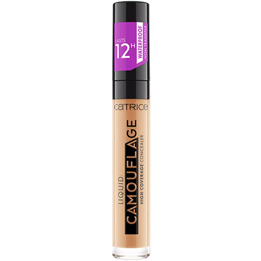 Concealer liquide en flacon. Inscription: CAMOUFLAGE, CATRICE. Bouchon avec inscription: 12H, WATERPROOF, NON TRANSFER.
