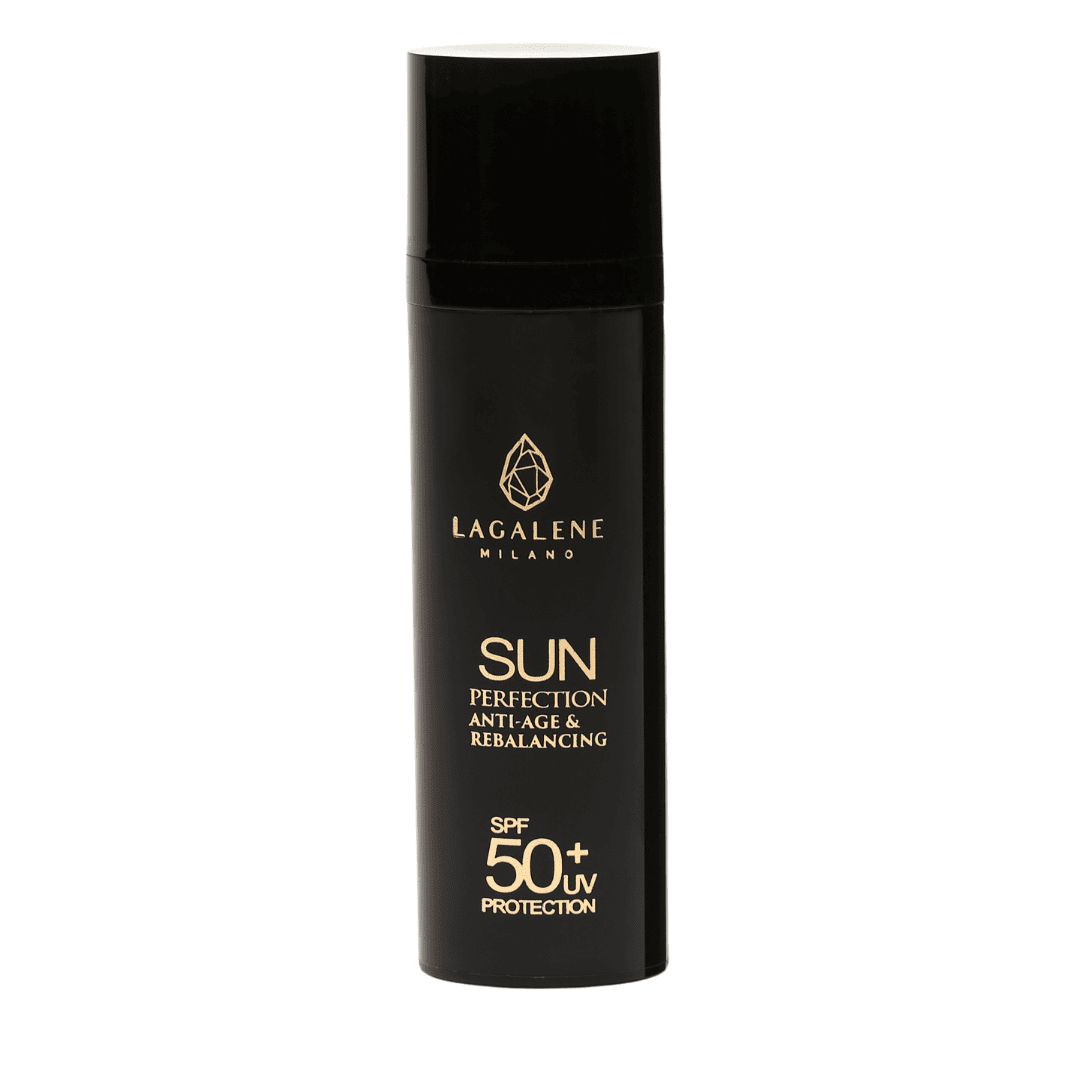 Zwarte fles Lagalene Milano Sun Perfection. Tekst: SPF 50+ UV Protection.