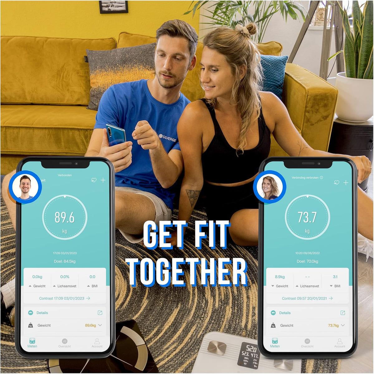 Deux personnes avec des smartphones. Données de poids sur les écrans. Texte : GET FIT TOGETHER.