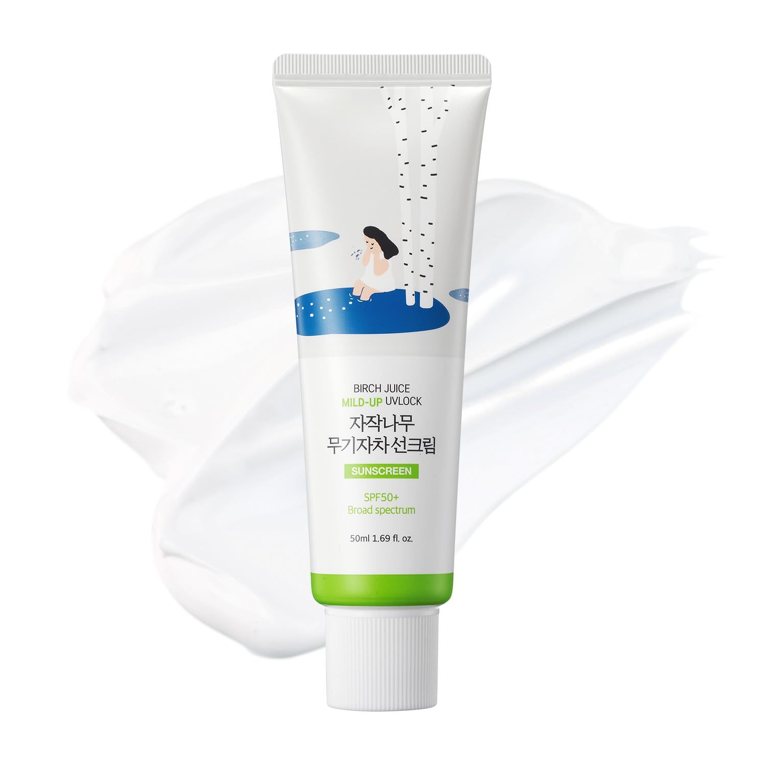 Tube blanche, bouchon vert. Inscription: Birch Juice Mild-up Sunscreen. Crème blanche sur fond blanc.