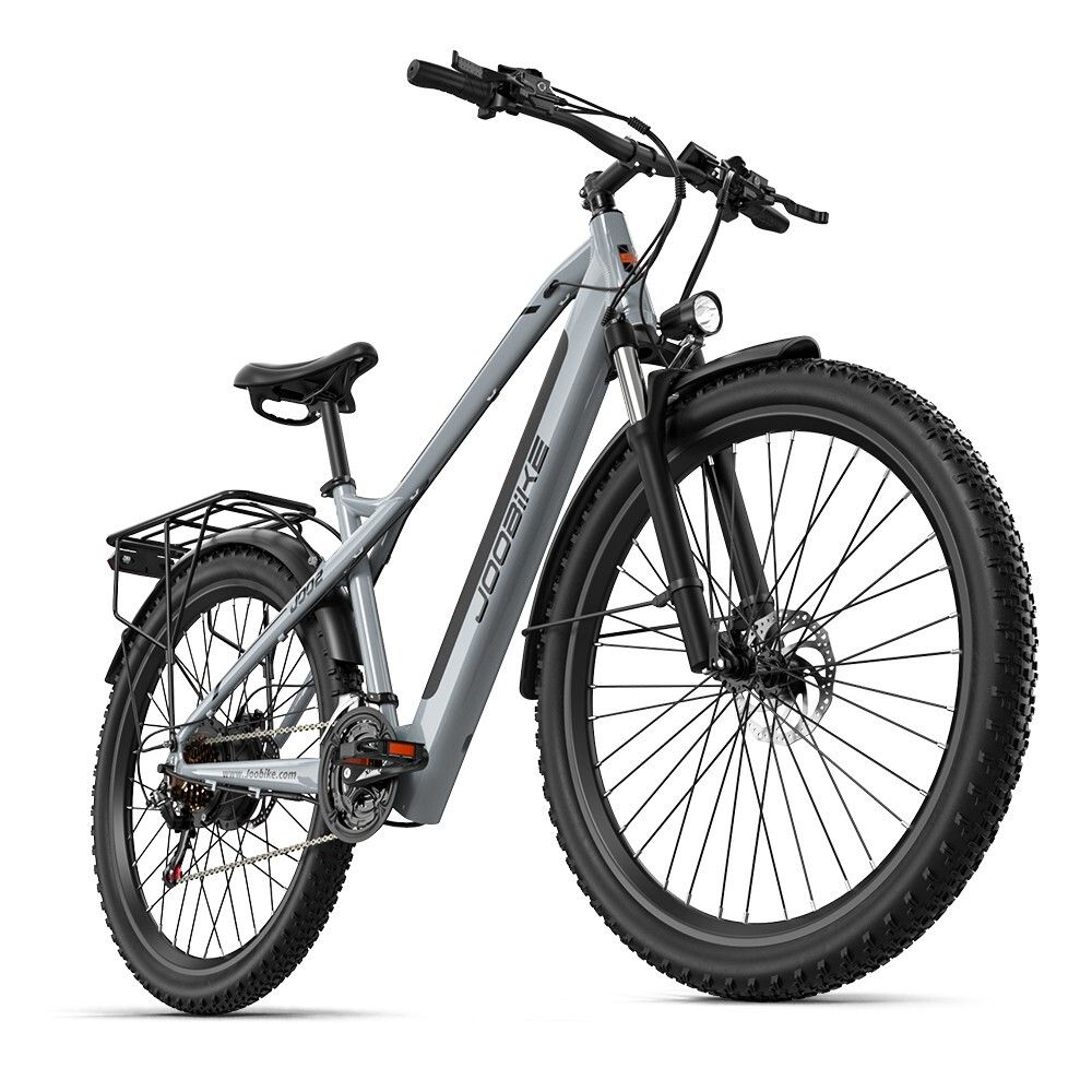 Vélo électrique gris JOOBIKE J002, 29 pouces, pneus tout-terrain, porte-bagages, phare, garde-boue noirs.